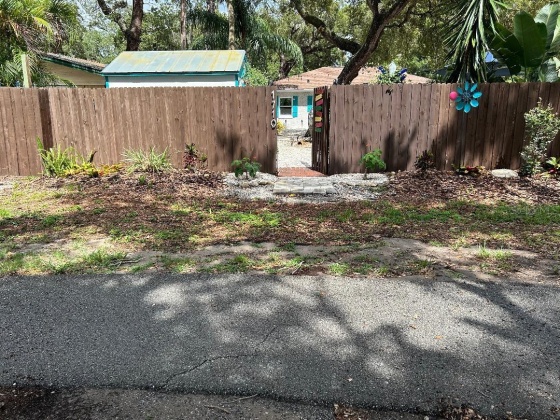 1710 DOUGLAS AVENUE, DUNEDIN, Florida 34698, 2 Bedrooms Bedrooms, ,2 BathroomsBathrooms,Residential,For Sale,DOUGLAS,MFRU8247107