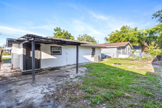 820 126TH AVENUE, TAMPA, Florida 33612, 2 Bedrooms Bedrooms, ,1 BathroomBathrooms,Residential,For Sale,126TH,MFRT3535344