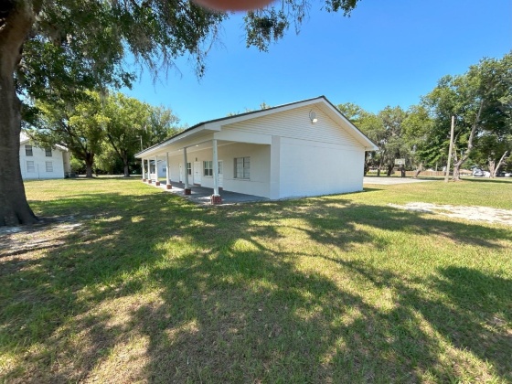 3310 MOORES LAKE ROAD, DOVER, Florida 33527, 2 Bedrooms Bedrooms, ,1 BathroomBathrooms,Residential,For Sale,MOORES LAKE,MFRT3535357