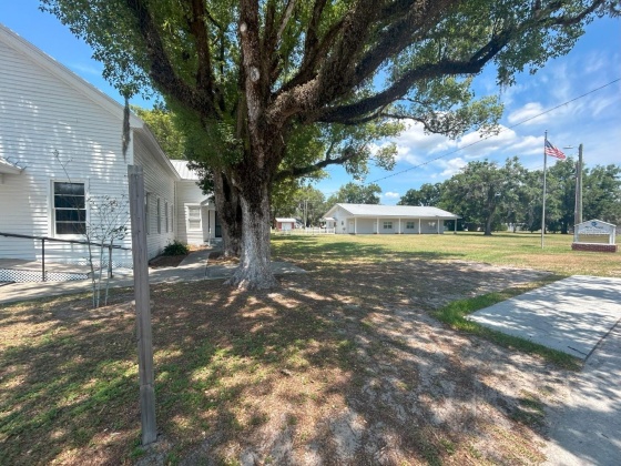 3310 MOORES LAKE ROAD, DOVER, Florida 33527, 2 Bedrooms Bedrooms, ,1 BathroomBathrooms,Residential,For Sale,MOORES LAKE,MFRT3535357