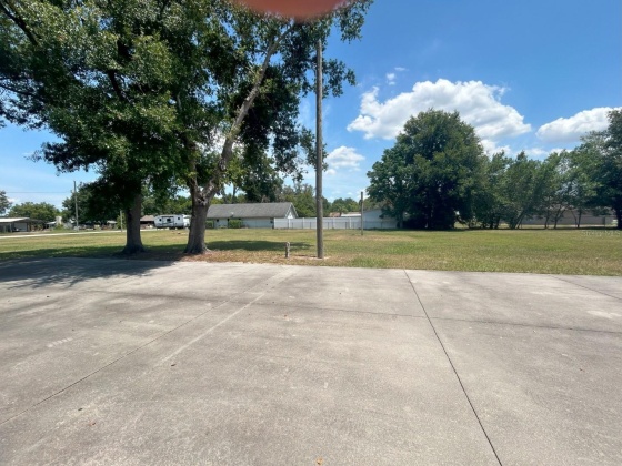 3310 MOORES LAKE ROAD, DOVER, Florida 33527, 2 Bedrooms Bedrooms, ,1 BathroomBathrooms,Residential,For Sale,MOORES LAKE,MFRT3535357