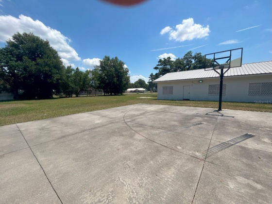 3310 MOORES LAKE ROAD, DOVER, Florida 33527, 2 Bedrooms Bedrooms, ,1 BathroomBathrooms,Residential,For Sale,MOORES LAKE,MFRT3535357