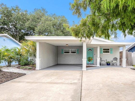 4709 24TH AVENUE, ST PETERSBURG, Florida 33711, 3 Bedrooms Bedrooms, ,2 BathroomsBathrooms,Residential,For Sale,24TH,MFRU8226526