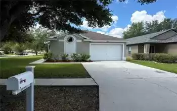 10811 SHASTA COURT, RIVERVIEW, Florida 33569, 4 Bedrooms Bedrooms, ,2 BathroomsBathrooms,Residential,For Sale,SHASTA,MFRO6217102