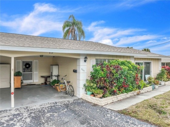 864 LAKE HAVEN ROAD, DUNEDIN, Florida 34698, 1 Bedroom Bedrooms, ,1 BathroomBathrooms,Residential,For Sale,LAKE HAVEN,MFRU8227440