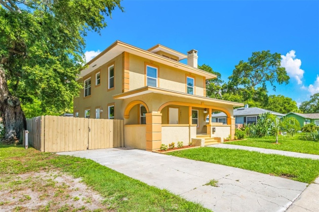 1451 14TH STREET, SAINT PETERSBURG, Florida 33705, 4 Bedrooms Bedrooms, ,3 BathroomsBathrooms,Residential,For Sale,14TH,MFRU8248995