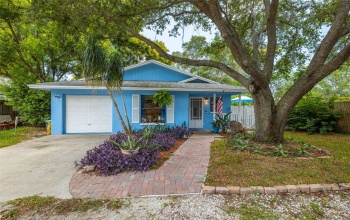 1335 15TH STREET, PALM HARBOR, Florida 34683, 3 Bedrooms Bedrooms, ,2 BathroomsBathrooms,Residential,For Sale,15TH,MFRU8252125