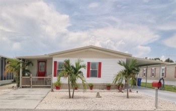 119 SAINT THOMAS CIRCLE, APOLLO BEACH, Florida 33572, 2 Bedrooms Bedrooms, ,2 BathroomsBathrooms,Residential,For Sale,SAINT THOMAS,MFRT3545773