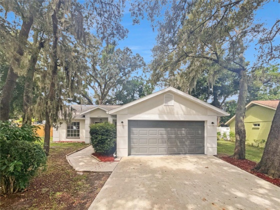 2405 WOODY TRACE LANE, TAMPA, Florida 33612, 3 Bedrooms Bedrooms, ,2 BathroomsBathrooms,Residential,For Sale,WOODY TRACE,MFRO6194672