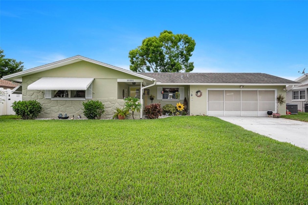 10301 OAK HILL DRIVE, PORT RICHEY, Florida 34668, 2 Bedrooms Bedrooms, ,2 BathroomsBathrooms,Residential,For Sale,OAK HILL,MFRTB8301411