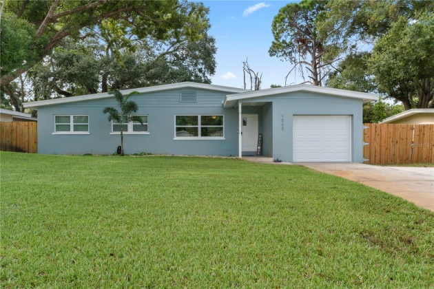 1565 GENTRY STREET, CLEARWATER, Florida 33755, 3 Bedrooms Bedrooms, ,1 BathroomBathrooms,Residential,For Sale,GENTRY,MFRTB8302735