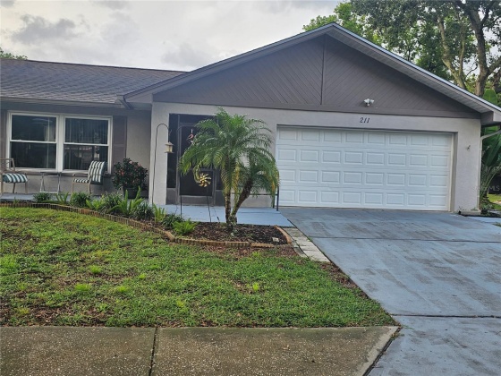 211 WOODLAND COURT, SAFETY HARBOR, Florida 34695, 3 Bedrooms Bedrooms, ,2 BathroomsBathrooms,Residential,For Sale,WOODLAND,MFRT3552448