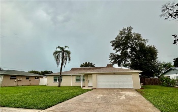 606 KINGS COVE, BRANDON, Florida 33511, 3 Bedrooms Bedrooms, ,2 BathroomsBathrooms,Residential,For Sale,KINGS,MFRTB8307785