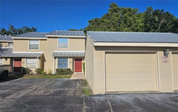 13019 ARBORVIEW PLACE, TAMPA, Florida 33618, 2 Bedrooms Bedrooms, ,2 BathroomsBathrooms,Residential,For Sale,ARBORVIEW,MFRTB8308239