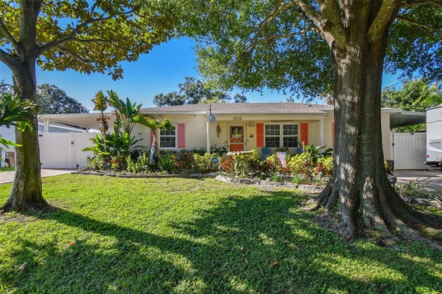 3934 BAY COURT AVENUE, TAMPA, Florida 33611, 3 Bedrooms Bedrooms, ,1 BathroomBathrooms,Residential,For Sale,BAY COURT,MFRTB8304022