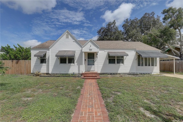 2841 BURLINGTON AVENUE, SAINT PETERSBURG, Florida 33713, 3 Bedrooms Bedrooms, ,2 BathroomsBathrooms,Residential,For Sale,BURLINGTON,MFRTB8304447