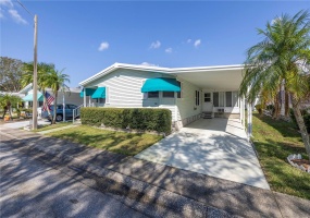 1001 STARKEY ROAD, LARGO, Florida 33771, 2 Bedrooms Bedrooms, ,2 BathroomsBathrooms,Residential,For Sale,STARKEY,MFRTB8313252