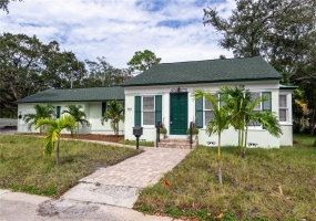 701 38TH AVENUE, ST PETERSBURG, Florida 33704, 4 Bedrooms Bedrooms, ,3 BathroomsBathrooms,Residential,For Sale,38TH,MFRTB8316318