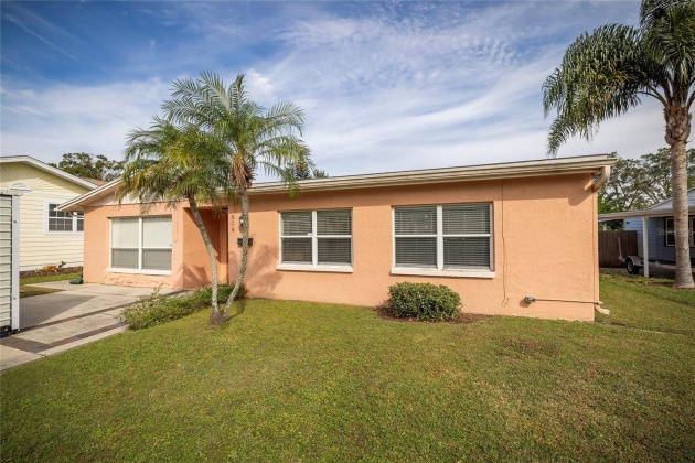 809 41ST AVENUE, ST PETERSBURG, Florida 33703, 4 Bedrooms Bedrooms, ,2 BathroomsBathrooms,Residential,For Sale,41ST,MFRTB8315958