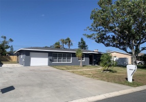 8964 112TH STREET, SEMINOLE, Florida 33772, 2 Bedrooms Bedrooms, ,1 BathroomBathrooms,Residential,For Sale,112TH,MFRTB8316583