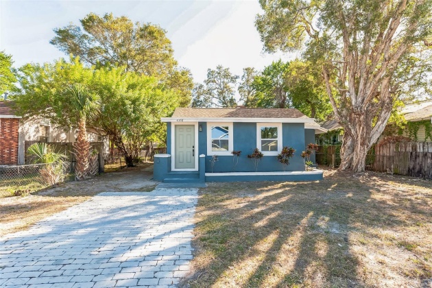 3458 QUEENSBORO AVENUE, ST PETERSBURG, Florida 33711, 4 Bedrooms Bedrooms, ,2 BathroomsBathrooms,Residential,For Sale,QUEENSBORO,MFRO6255770