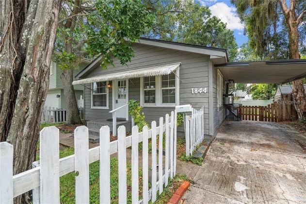 1844 MONTANA AVENUE, SAINT PETERSBURG, Florida 33703, 2 Bedrooms Bedrooms, ,1 BathroomBathrooms,Residential,For Sale,MONTANA,MFRO6255891