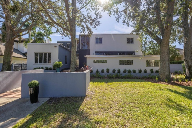 838 MONTEREY BOULEVARD, ST PETERSBURG, Florida 33704, 5 Bedrooms Bedrooms, ,5 BathroomsBathrooms,Residential,For Sale,MONTEREY,MFRTB8317398