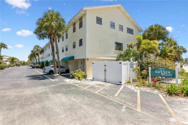 19807 GULF BOULEVARD, INDIAN SHORES, Florida 33785, 2 Bedrooms Bedrooms, ,2 BathroomsBathrooms,Residential,For Sale,GULF,MFRTB8320821