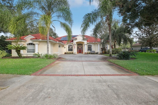 1230 OXBRIDGE DRIVE, LUTZ, Florida 33549, 4 Bedrooms Bedrooms, ,3 BathroomsBathrooms,Residential,For Sale,OXBRIDGE,MFRA4628279