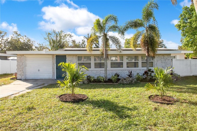 1009 FARRAGUT DRIVE, ST PETERSBURG, Florida 33710, 3 Bedrooms Bedrooms, ,2 BathroomsBathrooms,Residential,For Sale,FARRAGUT,MFRTB8316717