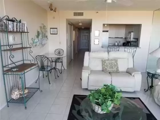 1250 GULF BOULEVARD, CLEARWATER, Florida 33767, ,1 BathroomBathrooms,Residential Lease,For Rent,GULF,U8047406